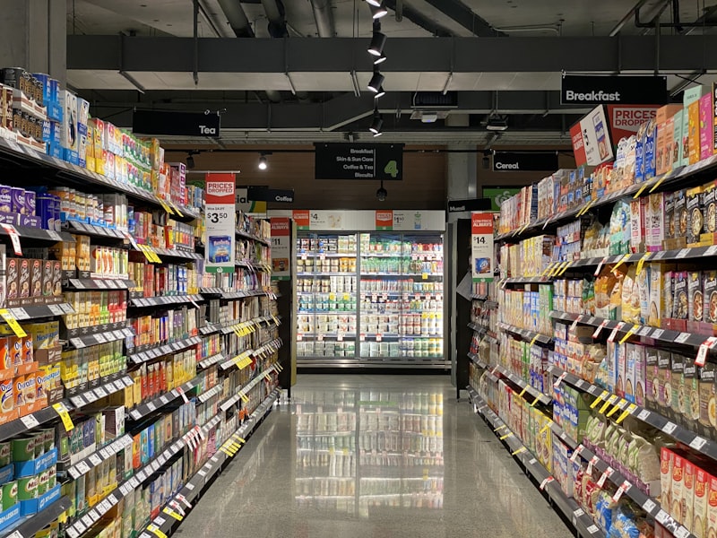 Seu próximo remédio pode vir junto com o arroz e o feijão: supermercados agora vendem medicamentos